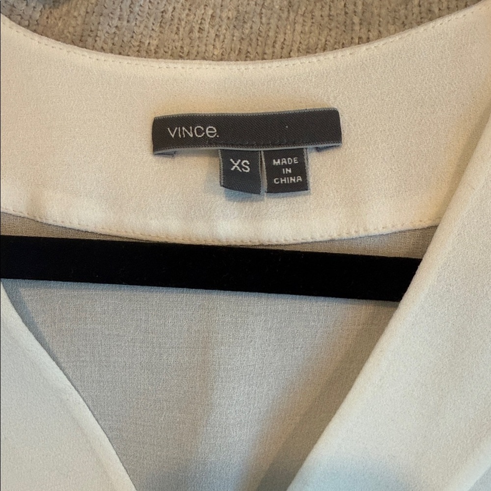 Vince Cream V-Neck Blouse - Picture 4 of 7